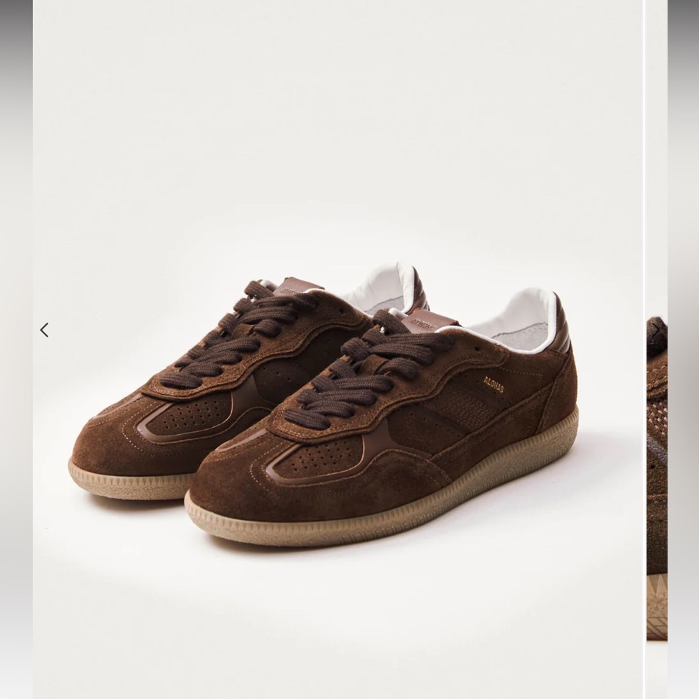 ALOHAS Brown Sneakers BRAND NEW